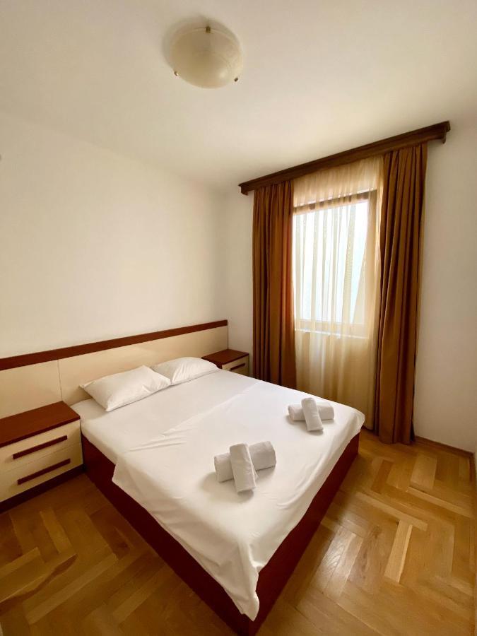 Apartments First Line Petrovac na moru Exterior foto