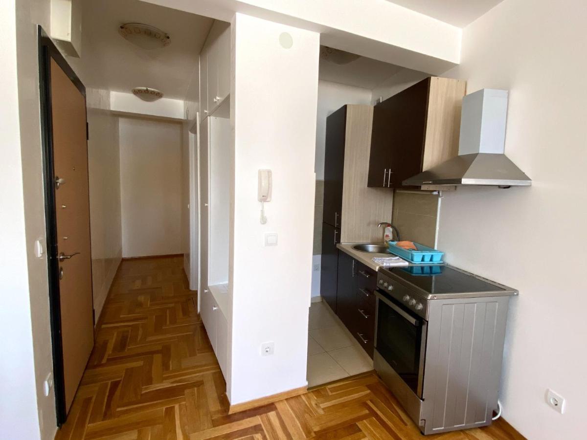Apartments First Line Petrovac na moru Exterior foto