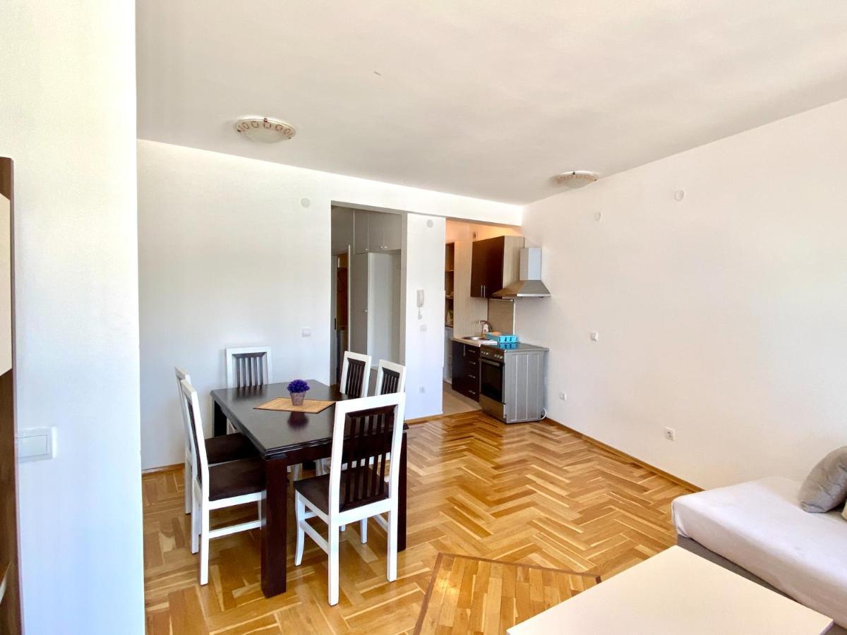 Apartments First Line Petrovac na moru Exterior foto