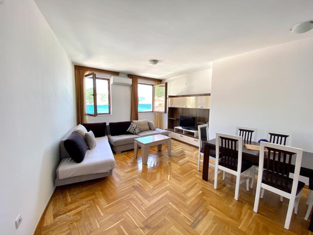 Apartments First Line Petrovac na moru Exterior foto