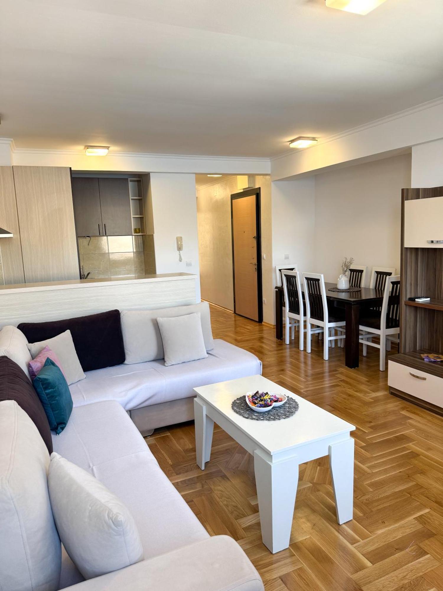 Apartments First Line Petrovac na moru Exterior foto