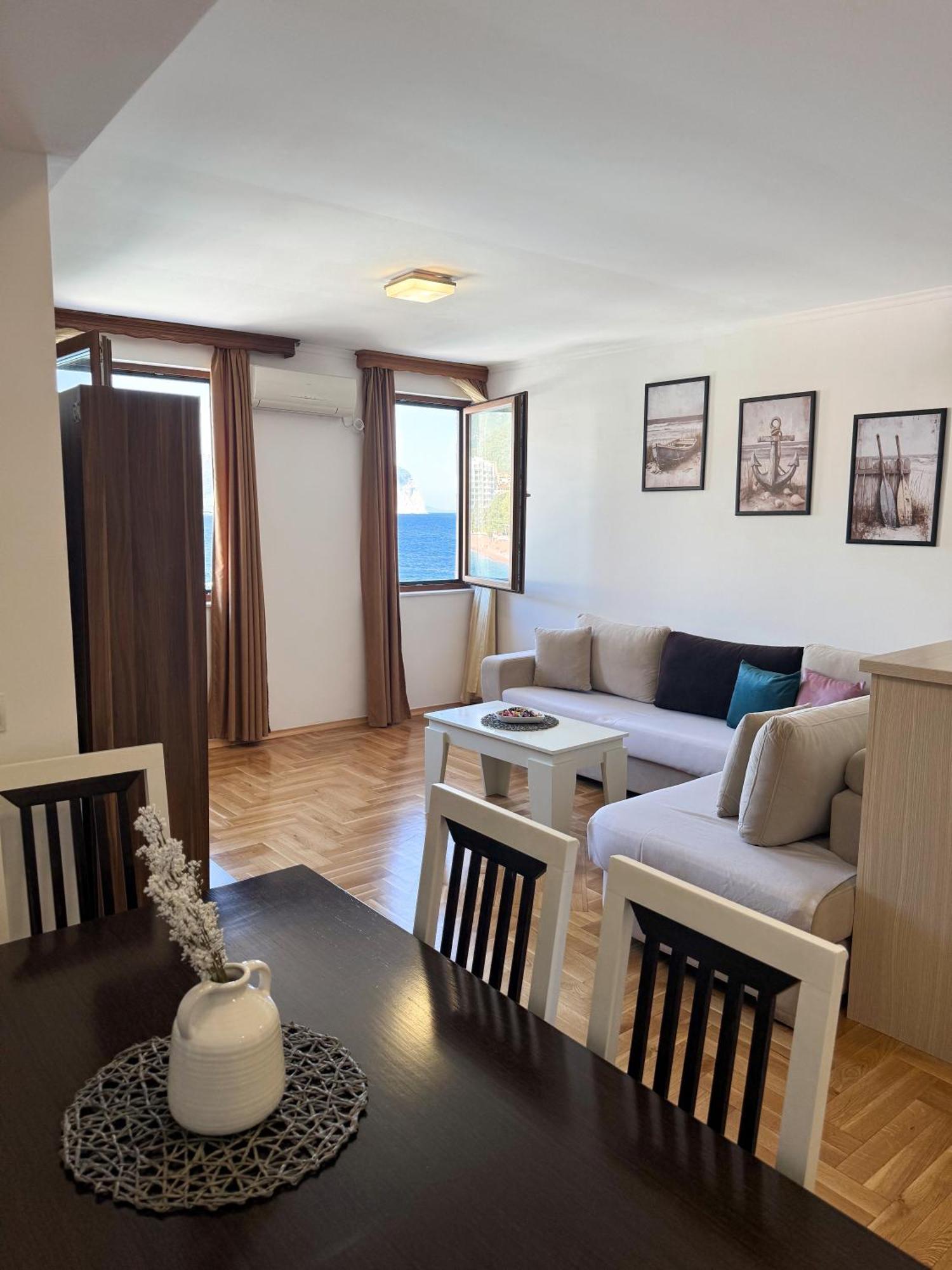 Apartments First Line Petrovac na moru Exterior foto