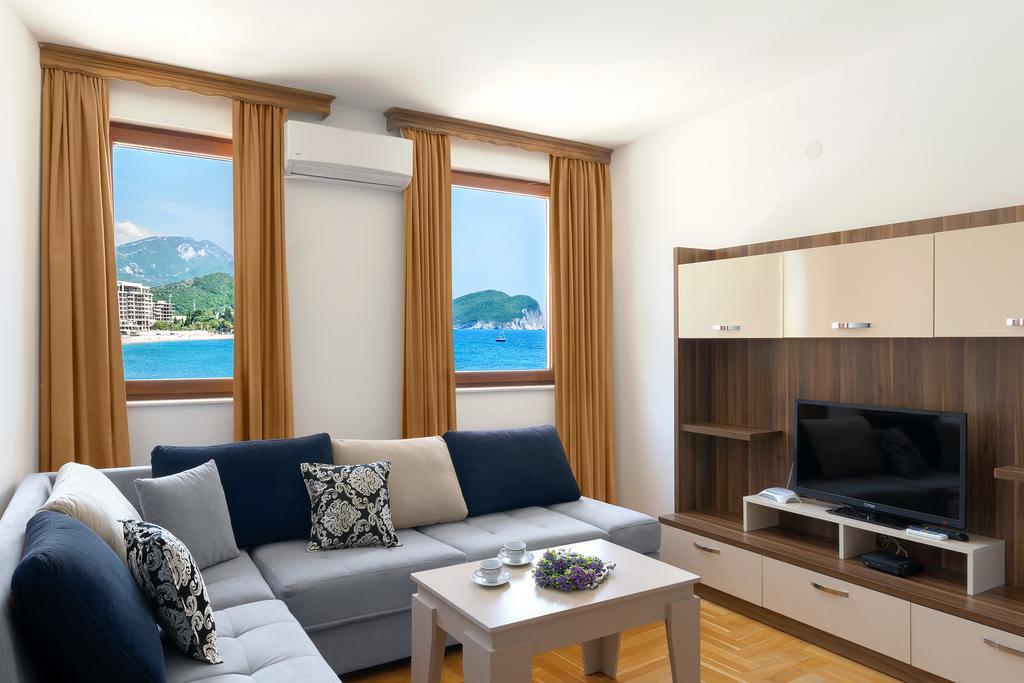 Apartments First Line Petrovac na moru Exterior foto